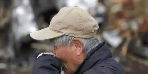 图：开放二胎：20年后养二胎家庭面临的难题？